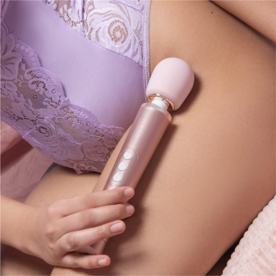 Le Wand Petite Massager - Rose Gold