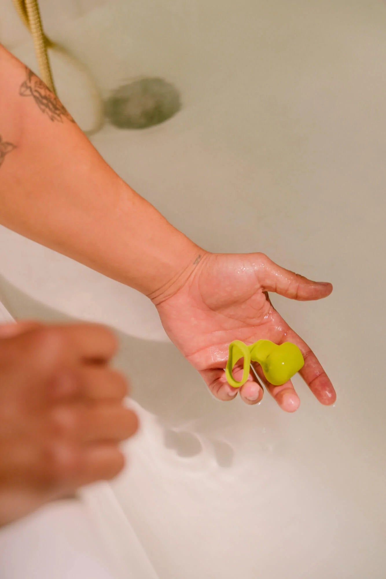Fin Finger Vibrator - Citrus